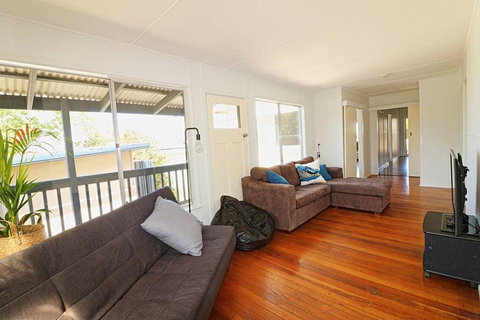 Bungo Beach House - Pet Friendly Home - Accommodation Ballina 3