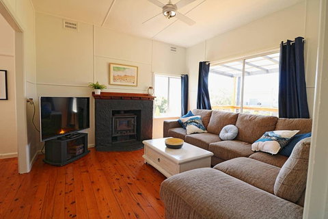 Bungo Beach House - Pet Friendly Home - Accommodation Ballina 2