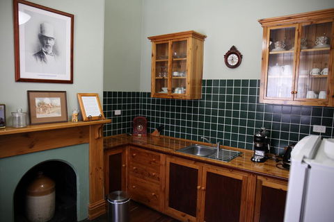 Burra Railway Station Bed And Breakfast - Accommodation Ballina 3