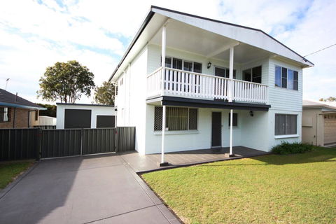 By The Beach At South West Rocks - Accommodation Ballina 0