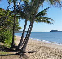 Cairns Northern Beaches Holiday Retreat - Accommodation Ballina