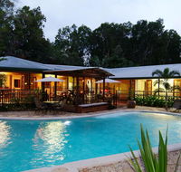 calypso corner. - Accommodation Ballina