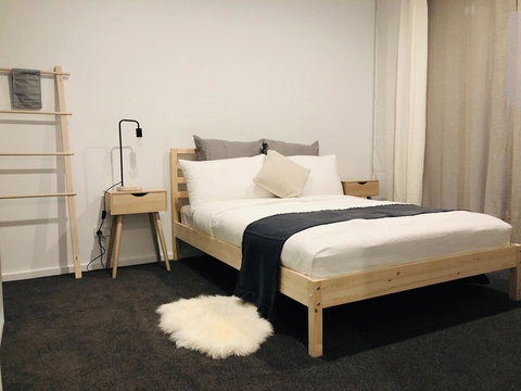 Canberra CBD Apartment 2BR 2BA 1Carpark - Accommodation Ballina 1