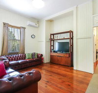 Charming Characterful Rustic-style Home Near The Gabba - Accommodation Ballina