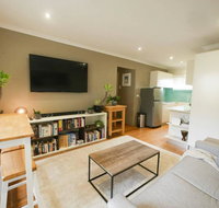 Chic Pet Friendly  500m to the Beach w/ parking - Accommodation Ballina