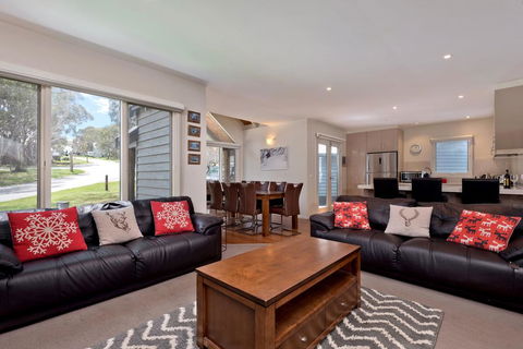 COME BY CHANCE, Dinner Plain - Accommodation Ballina 1