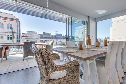 COOGEE BAY PENTHOUSE- L'Abode Accommodation - Accommodation Ballina 0
