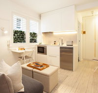 Cosy Flat in Art Deco Building Minutes From City - Accommodation Ballina