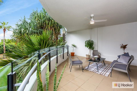 COTTON BEACH 85 - PRIVATE Mid Floor APARTMENT - Accommodation Ballina 2