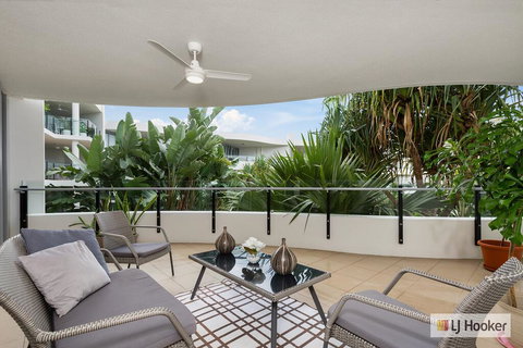 COTTON BEACH 85 - PRIVATE Mid Floor APARTMENT - Accommodation Ballina 1