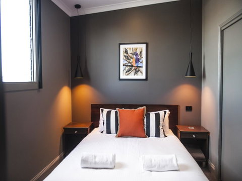 Criterion Hotel Sale - Accommodation Ballina 0