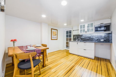 Darling Suite - Newly Renovated, On The River Access To The Tan, South Yarra Station Or Chapel St - Accommodation Ballina 2