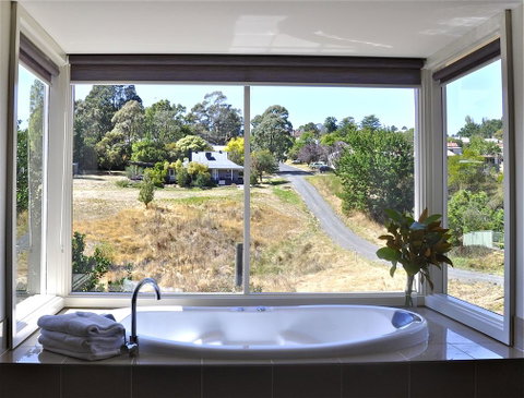 Daylesford Spa Villa One - Accommodation Ballina 2