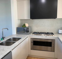 Delicate and Peaceful Bundoora Townhouse 10 - Accommodation Ballina