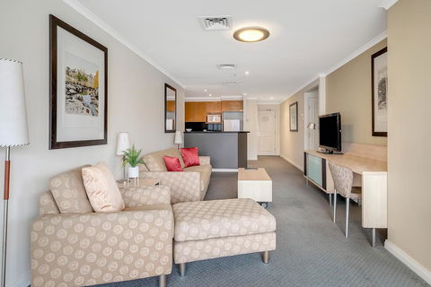 DREAM HARBOUR VIEW 2 BRM // GYM, POOL And PARKING - Accommodation Ballina 3