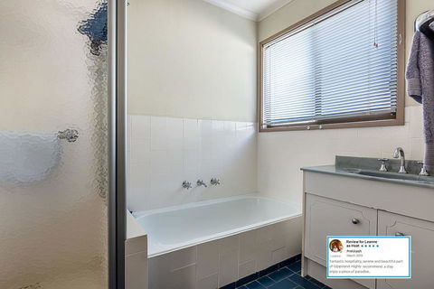 Eagle Bay Cottage - Accommodation Ballina 2