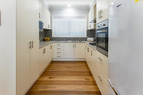 EAGLE VIEW UNIT 5 STAR - Accommodation Ballina 3