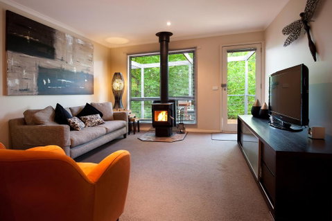 Eastern View Villa - Accommodation Ballina 0