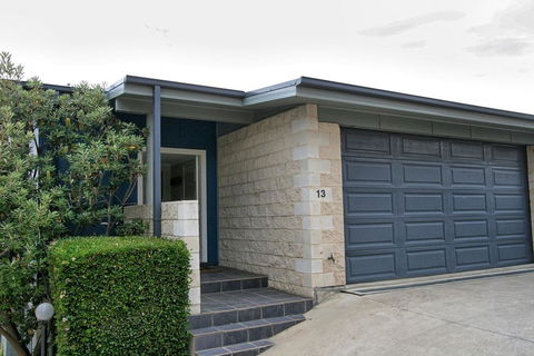 Eclipse 13/10 Nettin Circuit - Accommodation Ballina 3