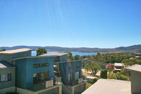 Eclipse 13/10 Nettin Circuit - Accommodation Ballina 1