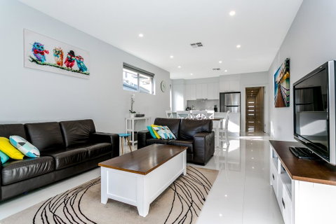 Ella House Adelaide - Accommodation Ballina 0