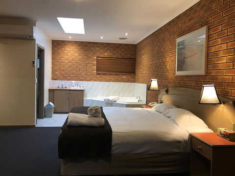 Eltham Motor Inn - Accommodation Ballina 2