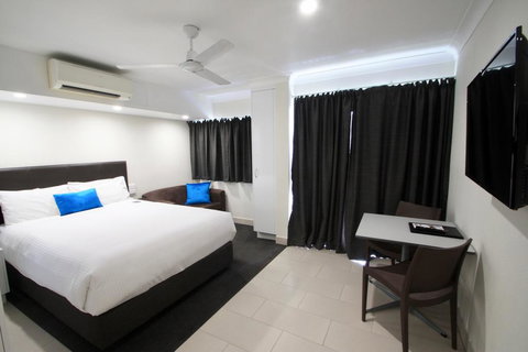 Endeavour Inn Emu Park - Accommodation Ballina 1