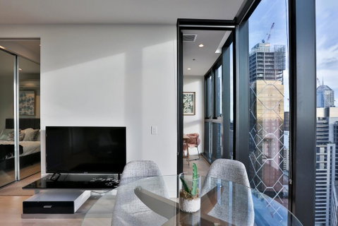 EQ TOWER Melbourne CBD APT - Accommodation Ballina 0