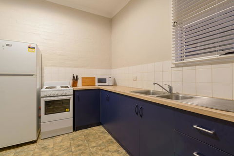 Exmouth Villas Unit 35 - 2 Bedroom Self-Contained Unit At The Heart Of Town - Accommodation Ballina 0