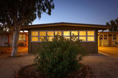 Exmouth Villas Unit 35 - 2 Bedroom Self-Contained Unit At The Heart Of Town - Accommodation Ballina 3