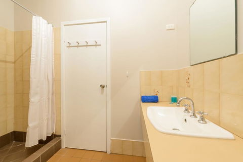 Exmouth Villas Unit 35 - 2 Bedroom Self-Contained Unit At The Heart Of Town - Accommodation Ballina 1