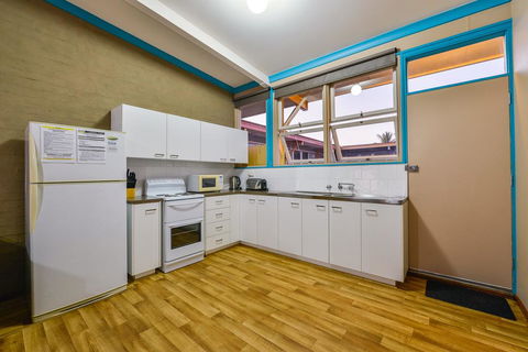 Exmouth Villas Unit 37 - Beautifully Appointed Villa Close To Town Centre - Accommodation Ballina 3