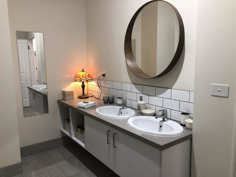 Farmers Arms Heritage Cottage - Accommodation Ballina 2