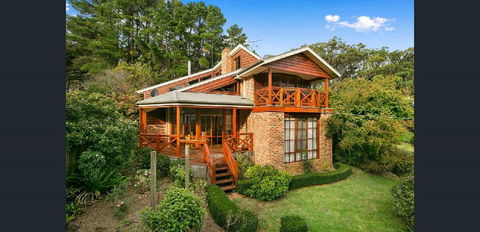 Floraison Red Hill - Accommodation Ballina 0