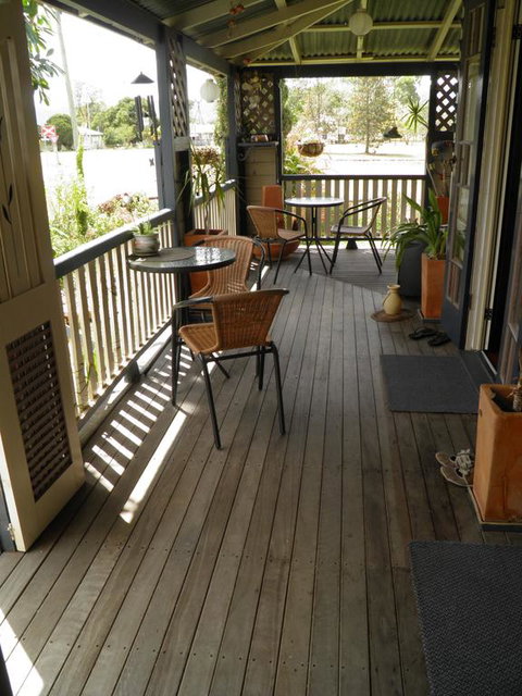 Follywood Guesthouse B&B - Accommodation Ballina 3