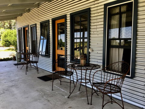 French Island Cottage - Accommodation Ballina 2