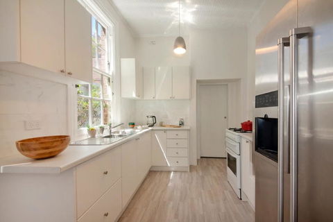 FUN TIMES In HUGE House 1 Minute To SYDNEY HARBOUR - Accommodation Ballina 2