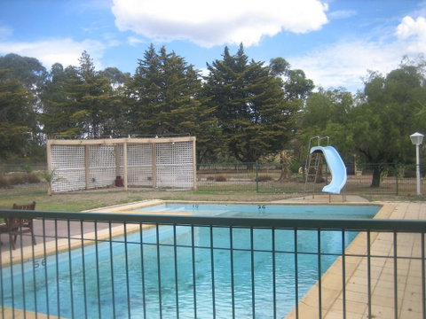 Golden Hills Motel - Accommodation Ballina 0