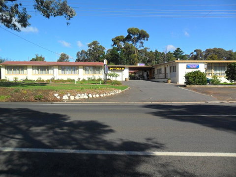 Golden Hills Motel - Accommodation Ballina 1
