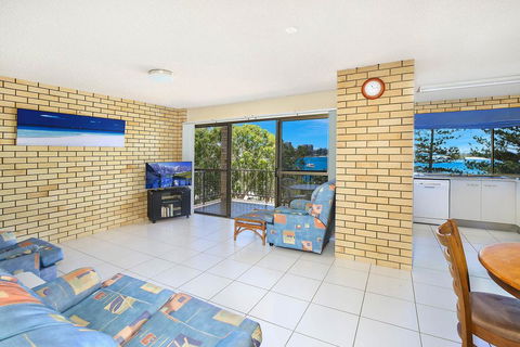 Golden Shores U8, 21 Landsborough Parade - Accommodation Ballina 2