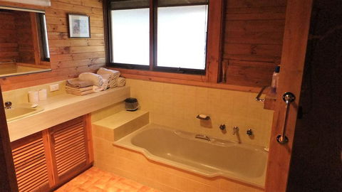 Gunyah Valley Retreat - Accommodation Ballina 2