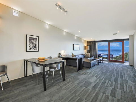HEARN'S BEACHSIDE VILLA 2 - Accommodation Ballina 2