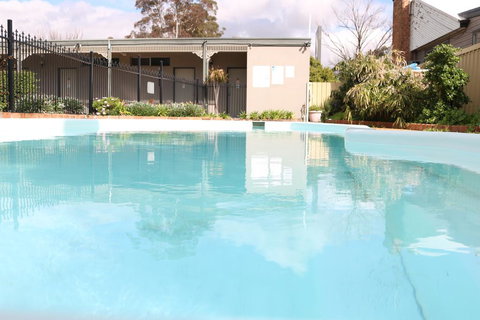 Hermitage Motel - Accommodation Ballina 0
