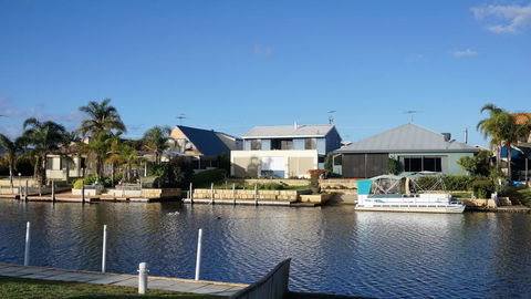 Holiday House - Accommodation Ballina 0