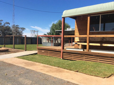Ivanhoe Hotel Motel - Accommodation Ballina 3
