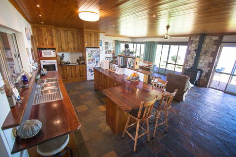 Jury Road - Accommodation Ballina 3