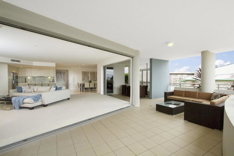 KINGSCLIFF OCEAN VIEW TERRACE BY THE FIGTREE 5 - Accommodation Ballina 2