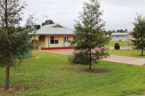 Lake Tyrrell Accommodation - Accommodation Ballina 0