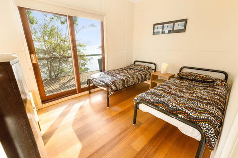 Lakescapes Cottage - 180 Degree Panoramic Views - Accommodation Ballina 3