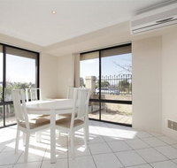 Lakeside Fun house near the Swan Valley - Accommodation Ballina